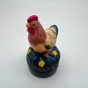 Ceramic Hen Trinket Box Hinged Figurine with Mini Chick Farmhouse Decor